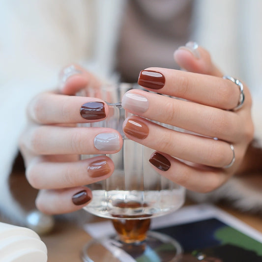Out-Shine | Vintage Elegance Solid Minimalist Winter Wearable Nails