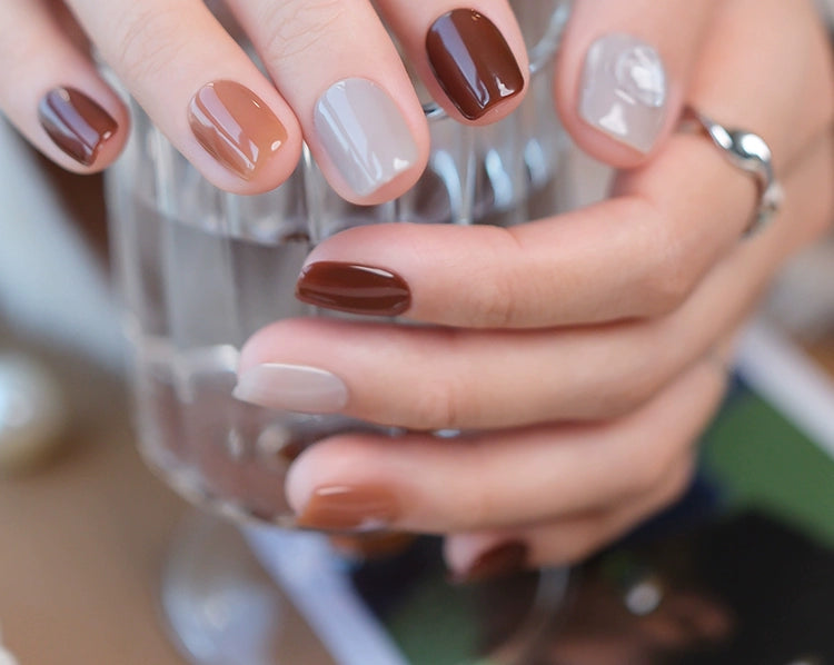Out-Shine | Vintage Elegance Solid Minimalist Winter Wearable Nails