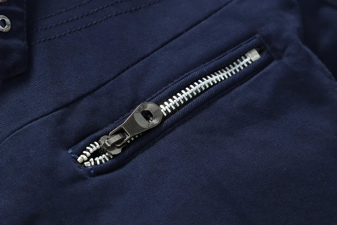 Deslumbra | Elegante gabardina larga para hombre