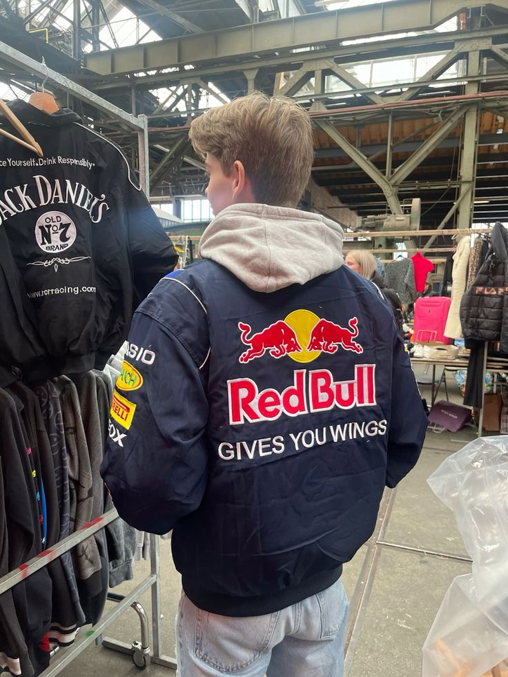 Brilla | Chaqueta Red Bull para hombre