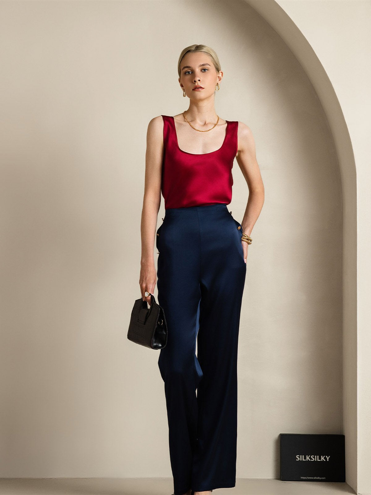 Deslumbra | Top de tirantes de seda con escote redondo