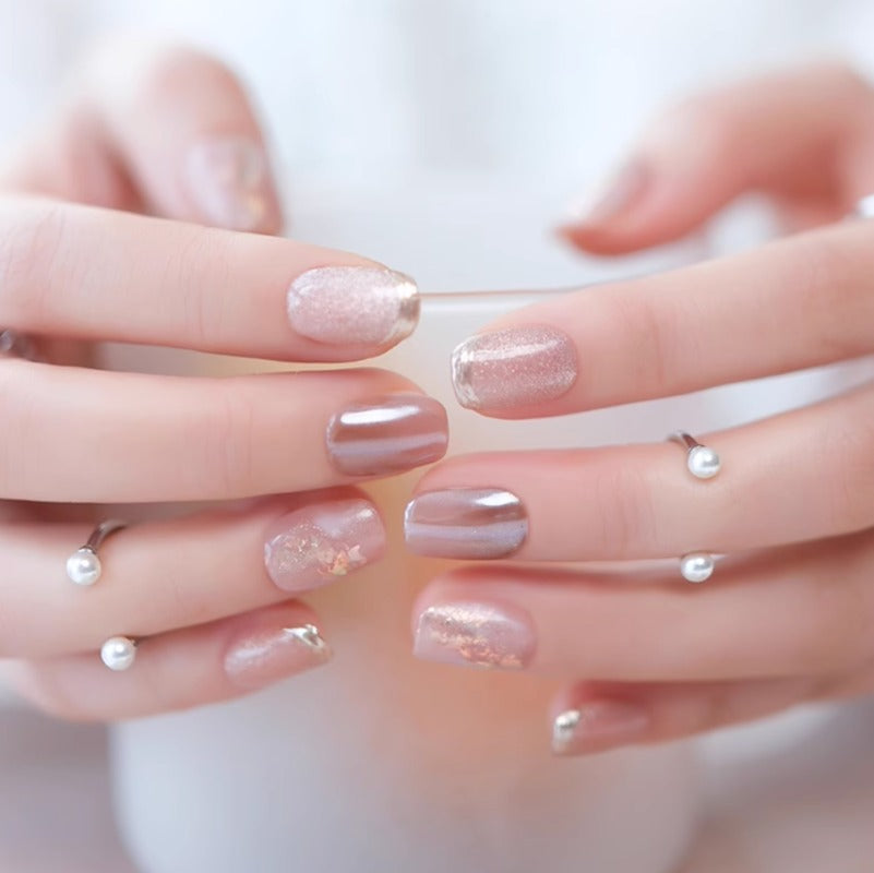 Out-Shine | Cat's Eye Winter Wearable Nails