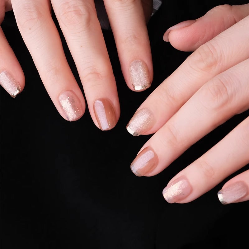 Out-Shine | Cat's Eye Winter Wearable Nails