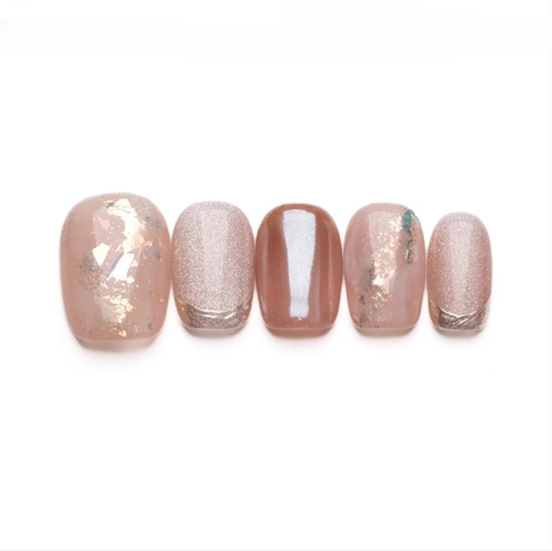 Out-Shine | Cat's Eye Winter Wearable Nails