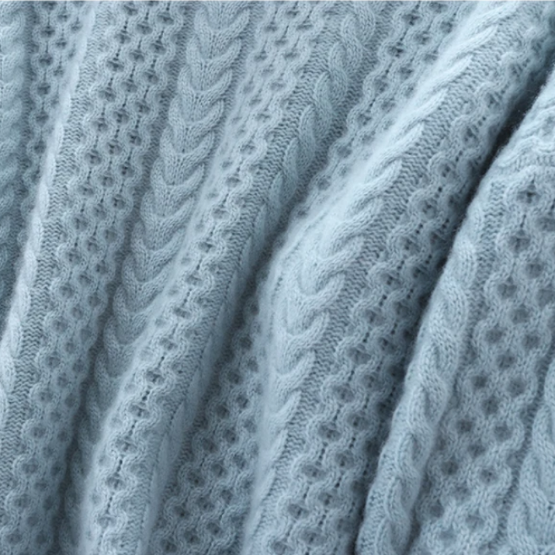 Out-Shine | Luxury Cashmere Turtleneck with Checkered Pattern