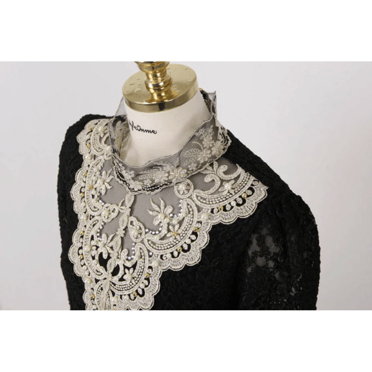 Deslumbra | Blusa bordada elegante para mujer