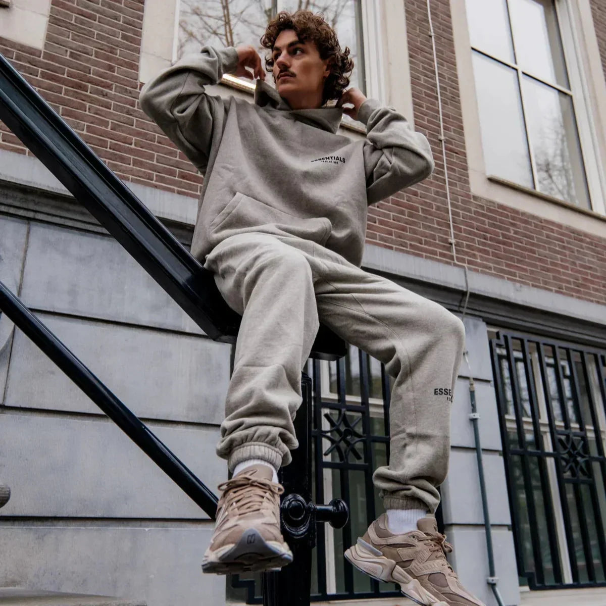 Brilla | Chándal God Essentials