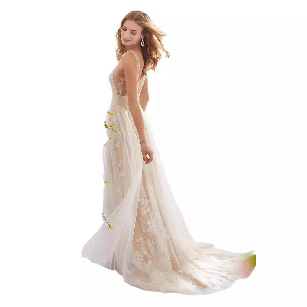 Deslumbra | Vestido de novia sin mangas con cuello en V 