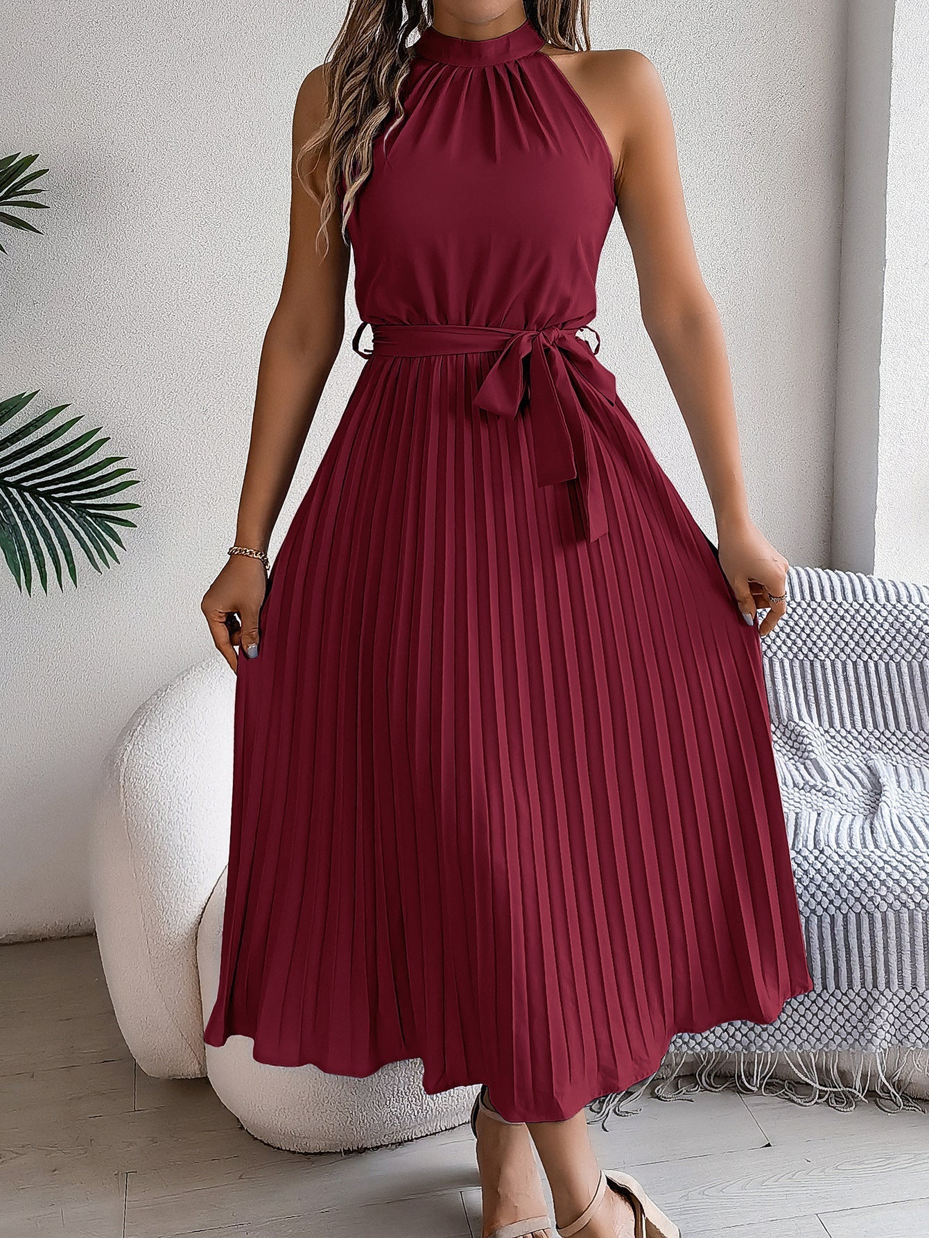 Out-Shine | Spring Black Stand-Up Collar Waist-Emphasizing Pleats Maxi Dress