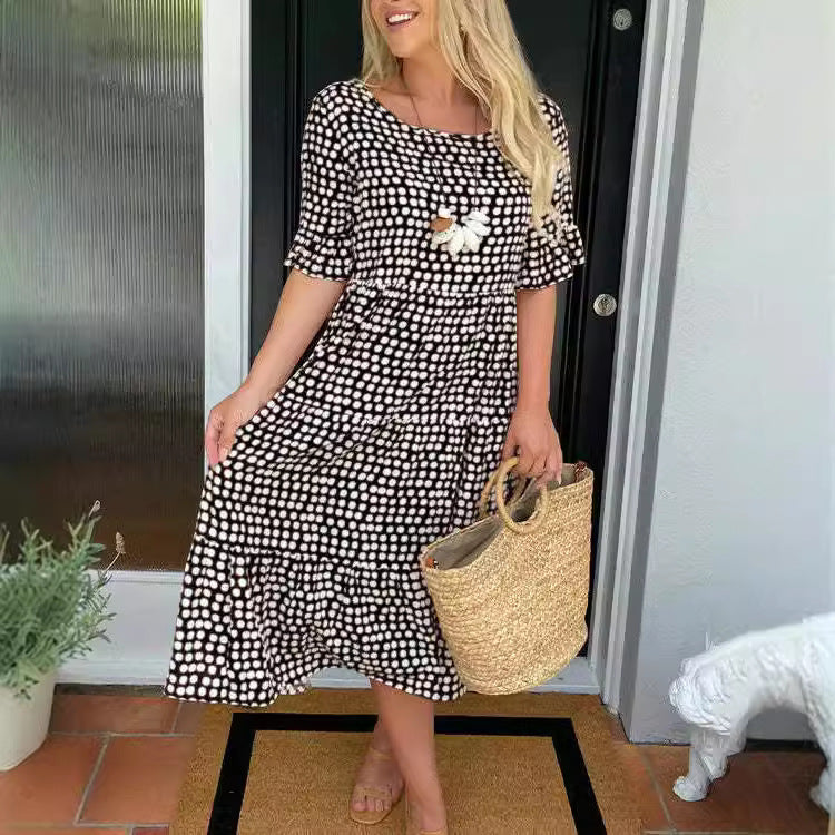 Deslumbra | Vestido de verano estampado de manga corta y cuello redondo