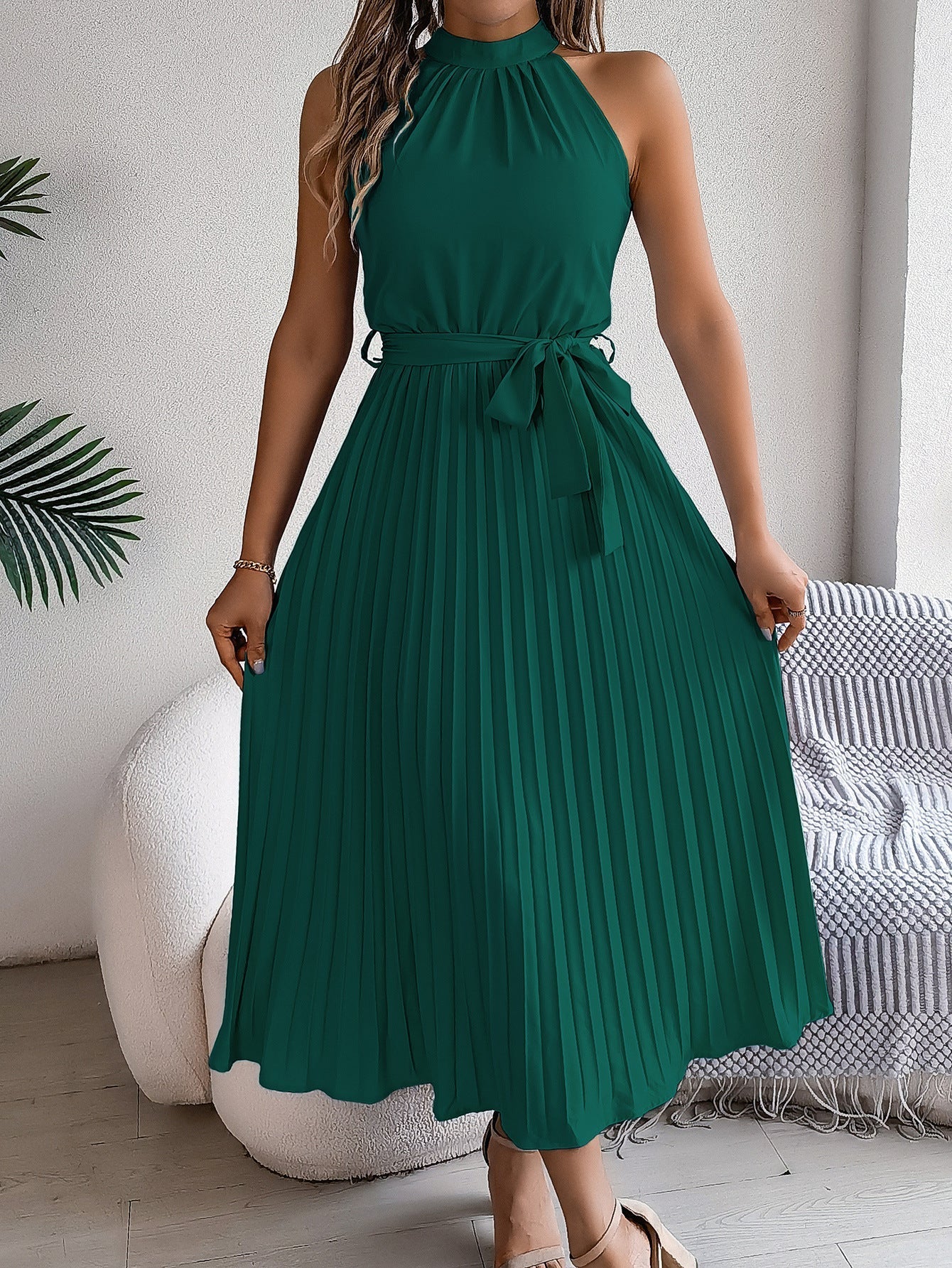 Out-Shine | Spring Black Stand-Up Collar Waist-Emphasizing Pleats Maxi Dress