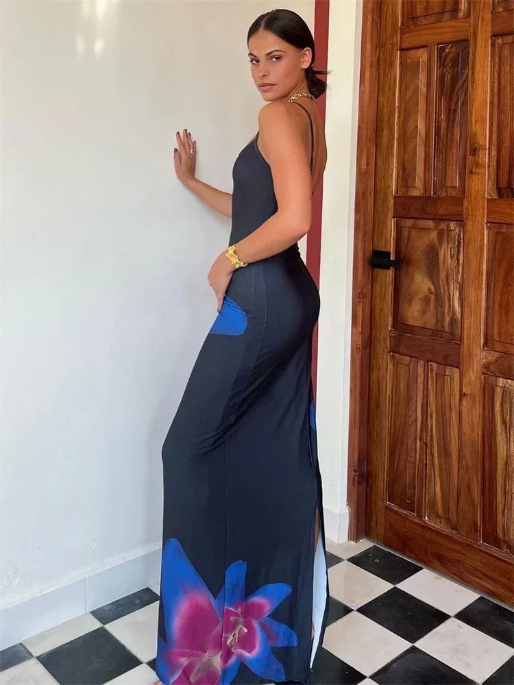 Deslumbra | Vestido largo sin espalda con estampado Tossy 