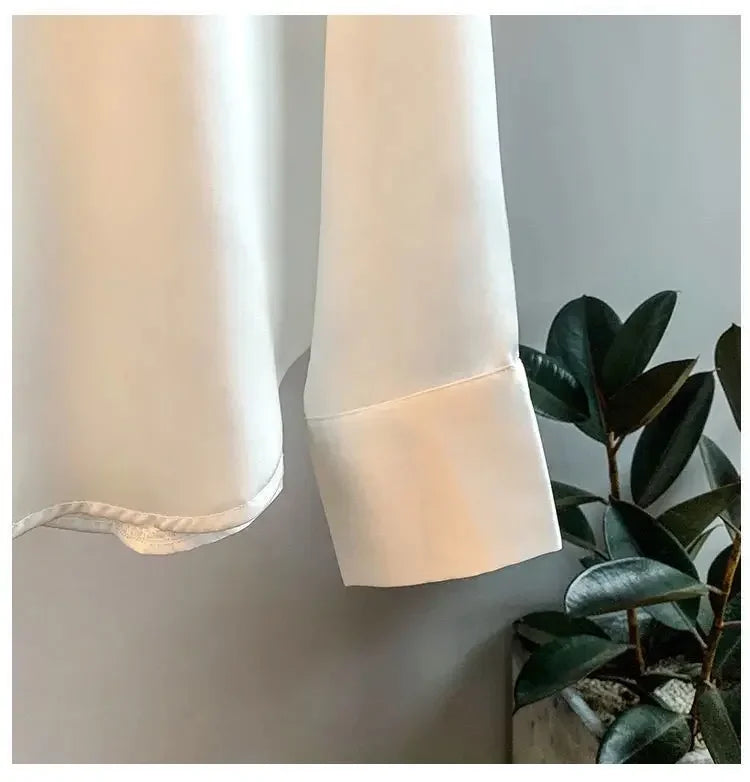 Deslumbra | Elegante blusa de seda vintage para mujer