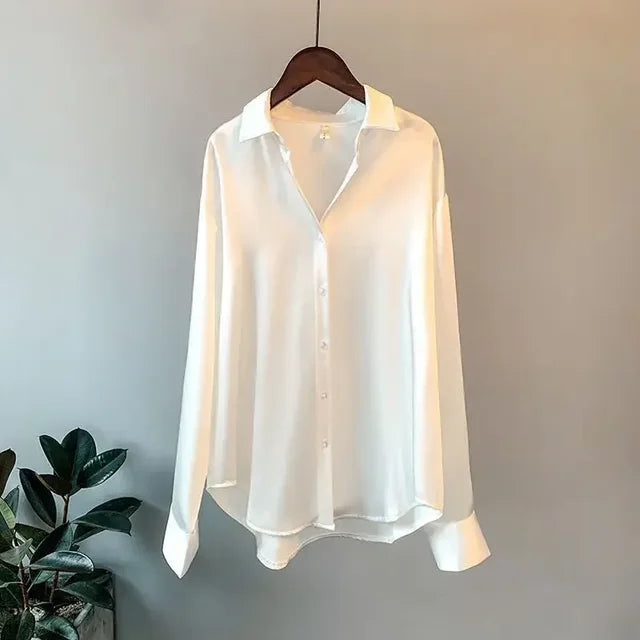 Deslumbra | Elegante blusa de seda vintage para mujer
