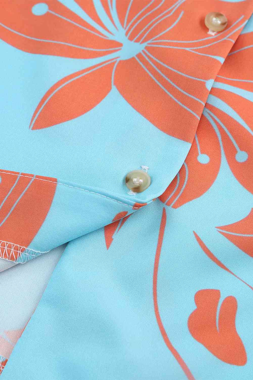 Deslumbra | Vestido estampado con escote en V y cintura ajustable con cordón