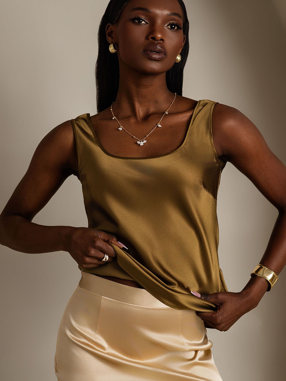 Deslumbra | Top de tirantes de seda con escote redondo