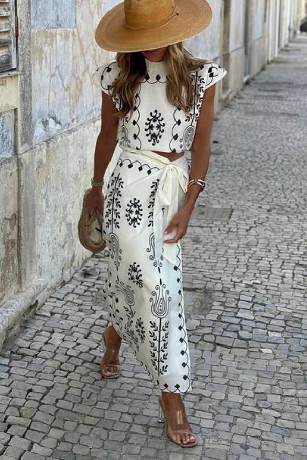 Out-Shine | White Skirt and Black Printed Tights Two-Piece Set