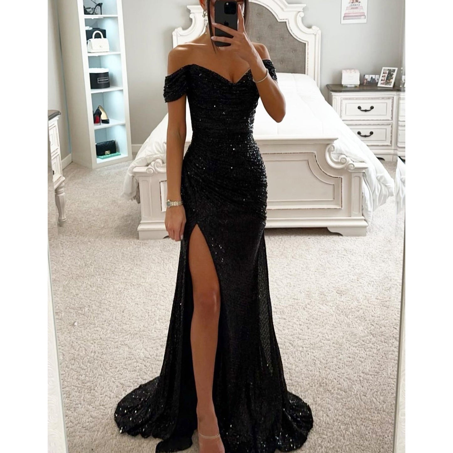 Out-Shine | Off Shoulder Evening Dress with Sequins Elegant Party Dress with Slit and Figure-hugging Cut for Festive Occasions