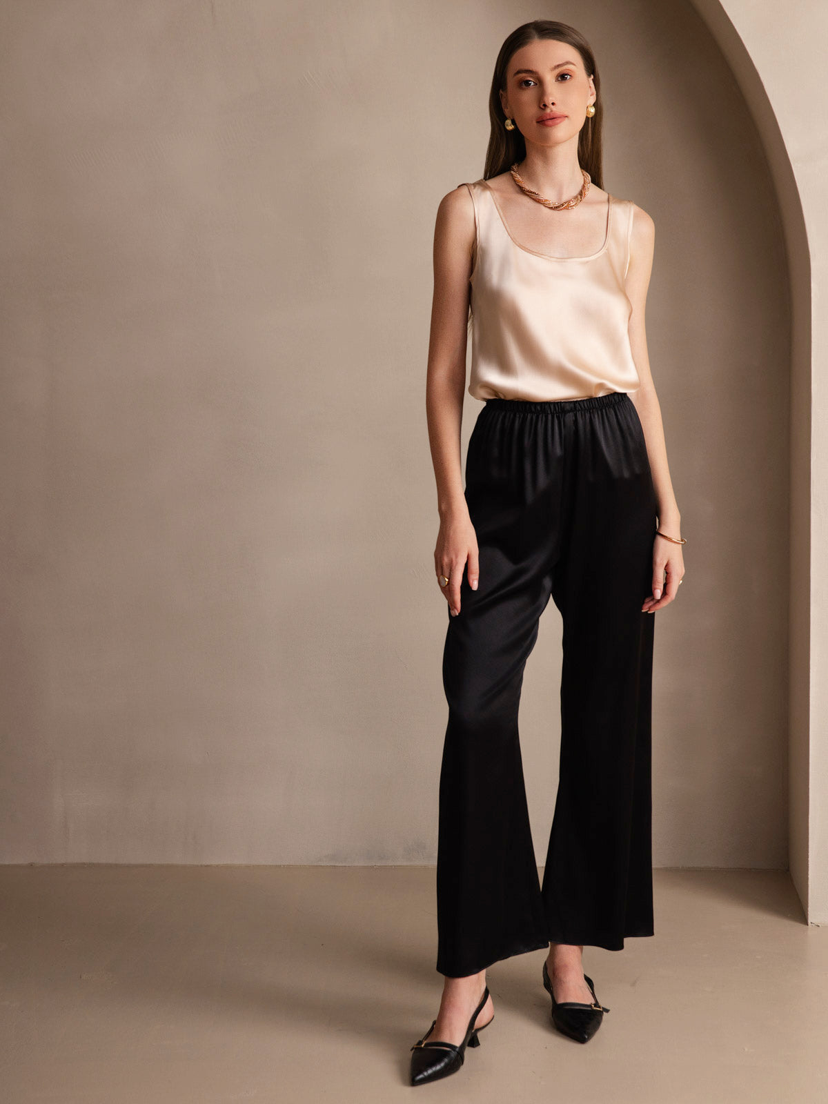 Deslumbra | Top de tirantes de seda con escote redondo