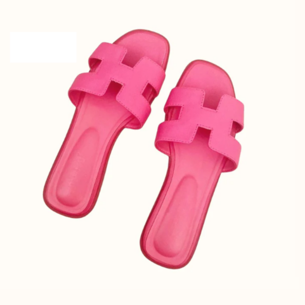 Deslumbra | Sandalia H: La sandalia más de moda de la temporada 