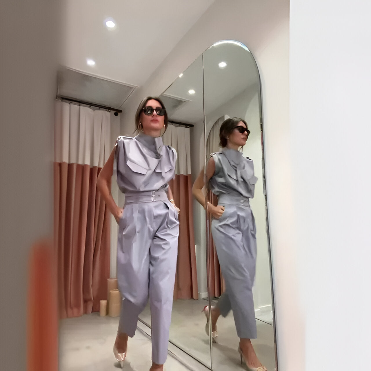 Deslumbra | Mono clásico refinado