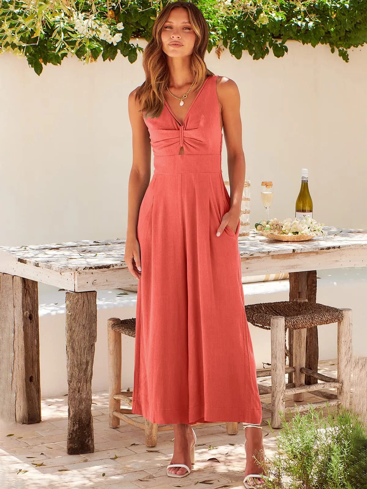 Deslumbra | Mono negro sin mangas con pernera ancha 